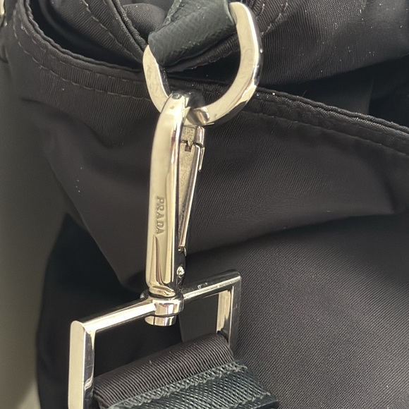 Authentic Prada Re-Nylon Baby Bag. Amazing condition! - Picture 3 of 8